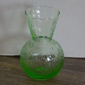 Vtg Lime Textured  Glass Vase